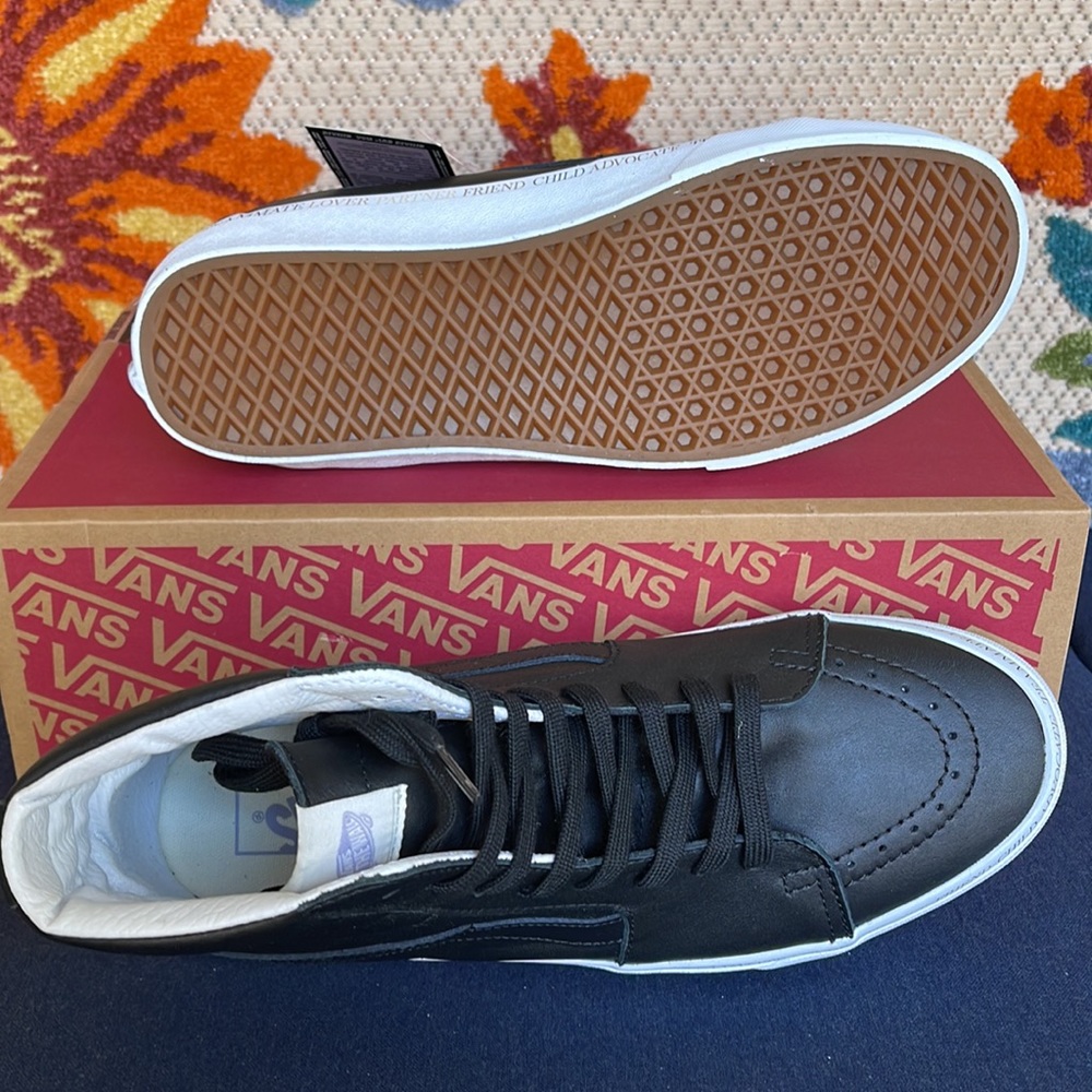 Vans Sk8-Hi Divine Black/True White Men’s sneakers leather - Picture 4 of 16